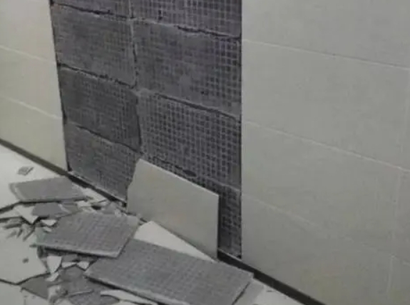 郑州中牟瓷砖空鼓维修公司分享下郑州中牟墙砖松动维修的知识